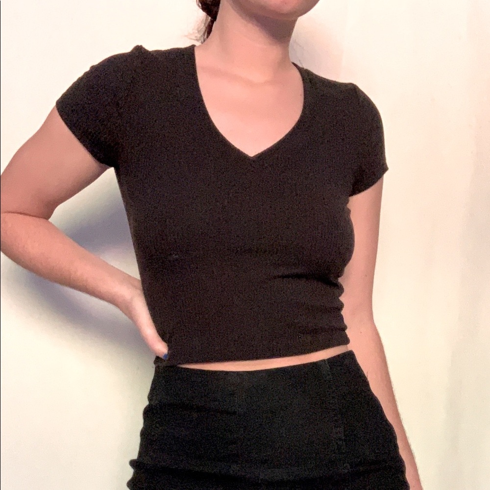 Black V-Neck Crop Top